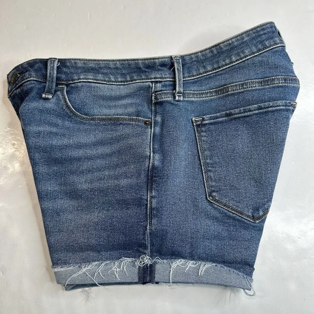 Abercrombie Fitch Shorts 27/4 Harper Lowrise Midi Denim Blue Jean Cuffed Fray